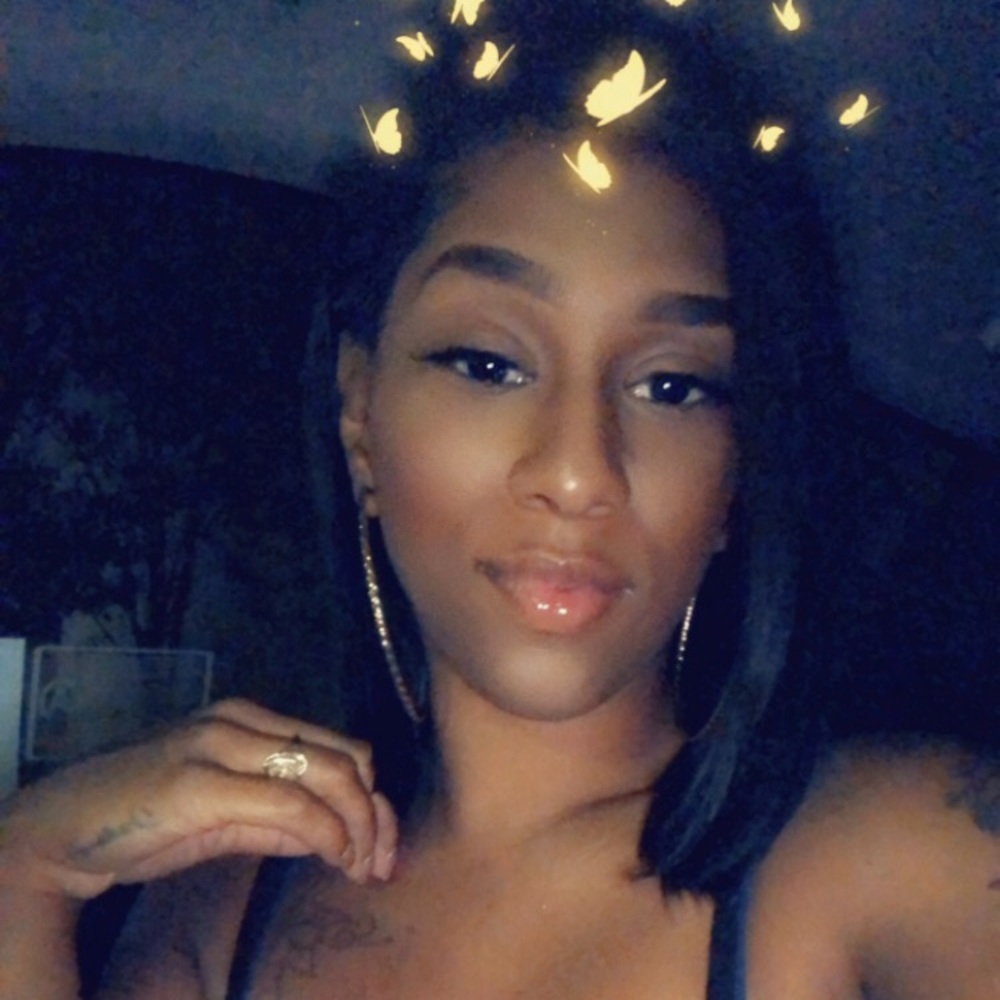 Meet your Posher, Leah